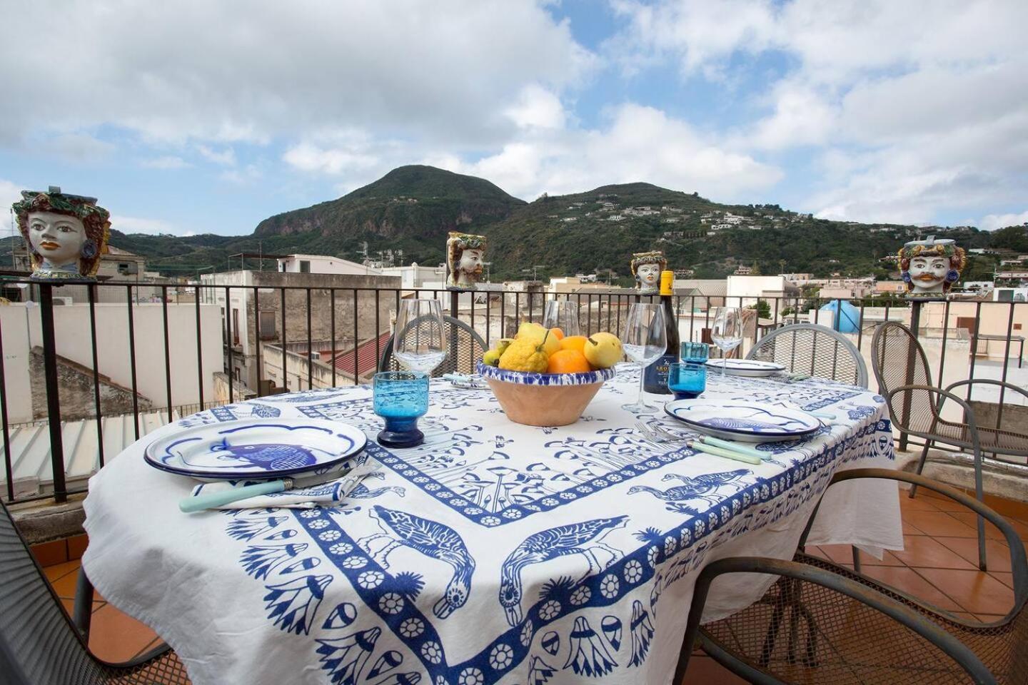 Casa Anna Con Terrazzo, Lipari Apartment Luaran gambar