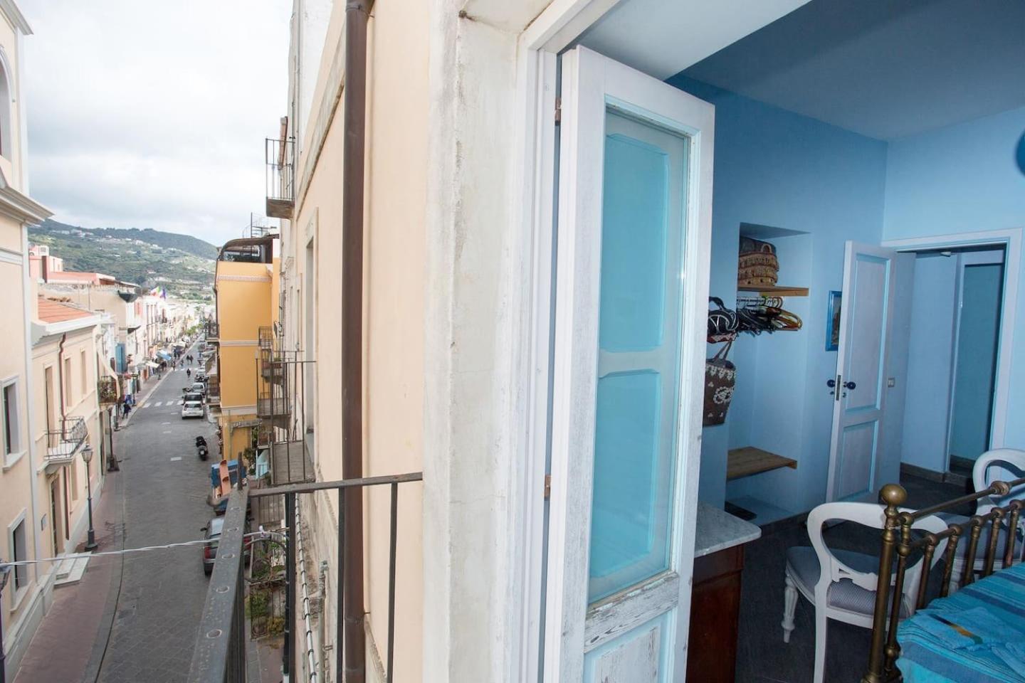 Casa Anna Con Terrazzo, Lipari Apartment Luaran gambar